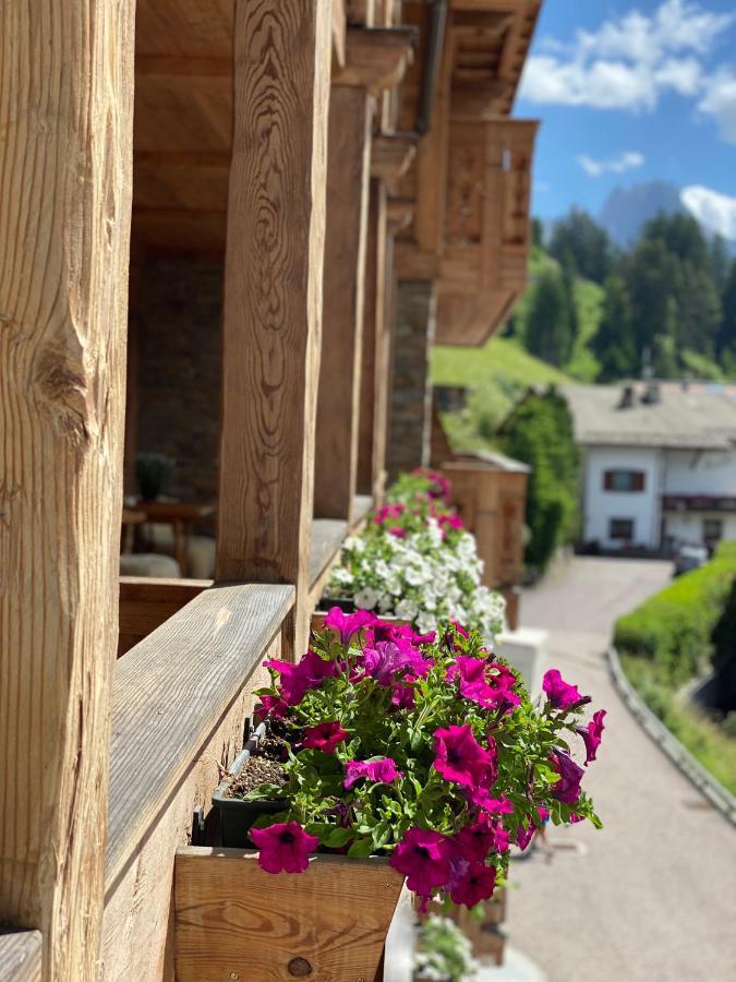Dorfhotel Beludei Santa Cristina Val Gardena Eksteriør bilde