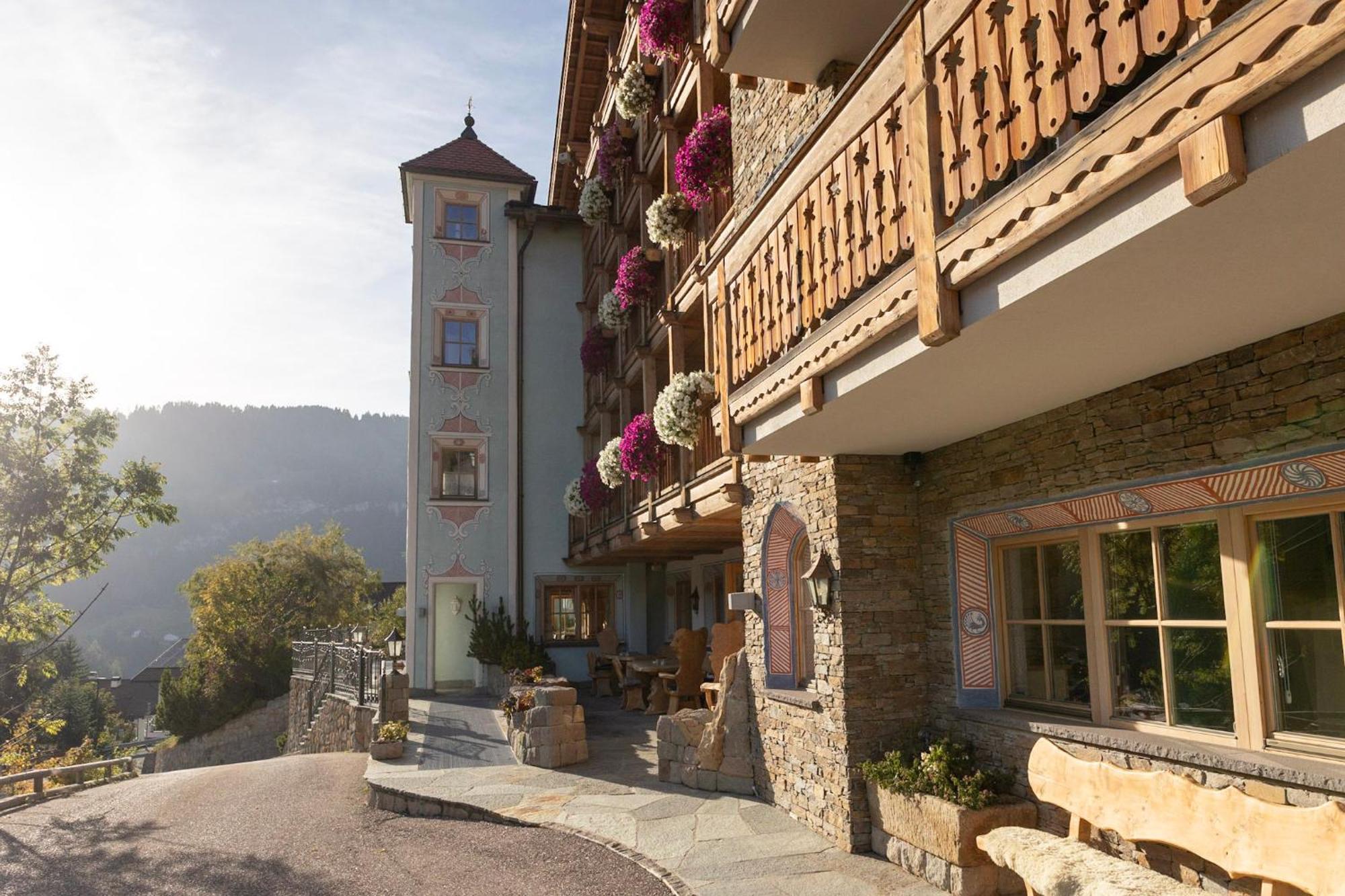 Dorfhotel Beludei Santa Cristina Val Gardena Eksteriør bilde
