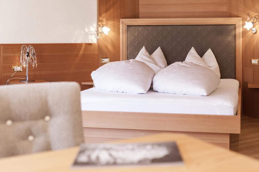Dorfhotel Beludei Santa Cristina Val Gardena Eksteriør bilde